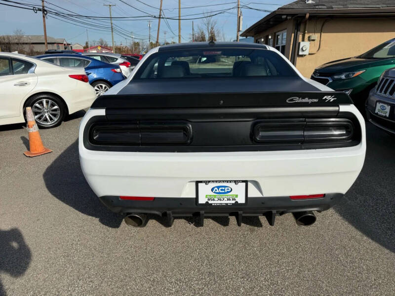 2015 Dodge Challenger