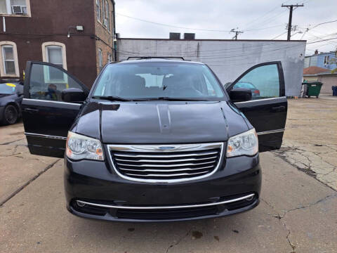 2013 Chrysler Town and Country Touring