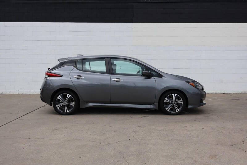2021 Nissan LEAF SV