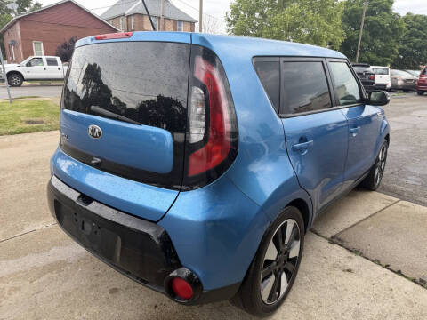 2016 Kia Soul +
