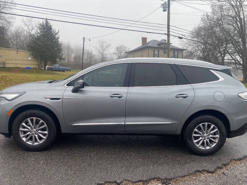 2023 Buick Enclave Essence