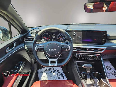 2022 Kia K5