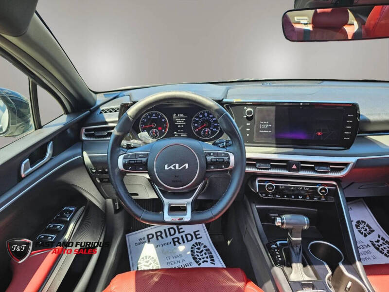 2022 Kia K5