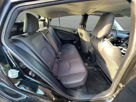 2016 Toyota Prius Three