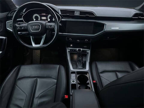 2023 Audi Q3 quattro S line Premium 45 TFSI