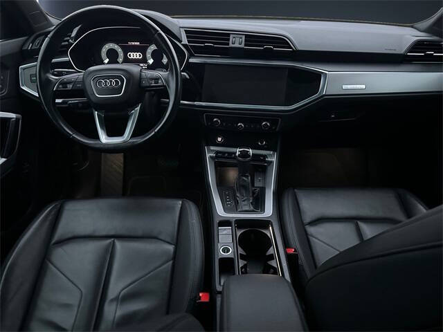 2023 Audi Q3 quattro S line Premium 45 TFSI