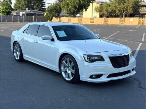 2012 Chrysler 300 SRT8