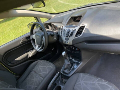 2011 Ford Fiesta SE