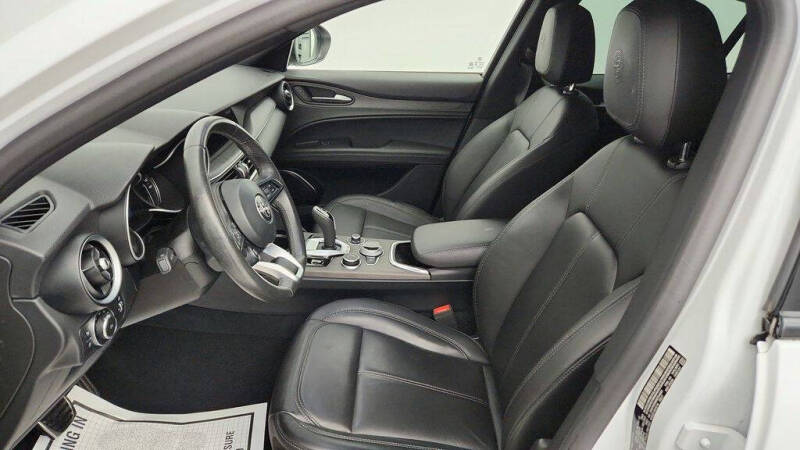 2022 Alfa Romeo Stelvio