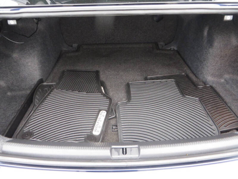 2015 Volkswagen Passat 1.8T Wolfsburg Edition