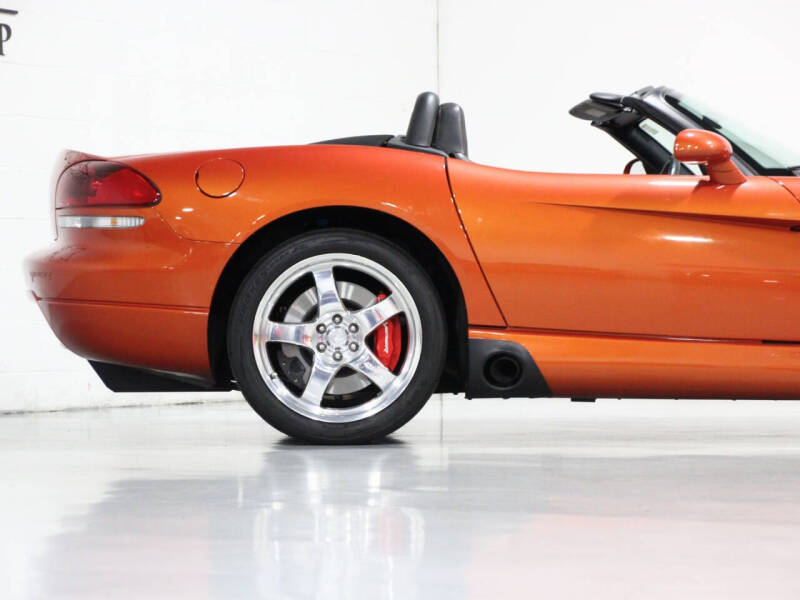 2005 Dodge Viper SRT-10