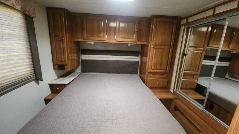 2019 Coachmen Leprechaun