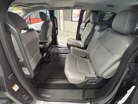 2025 Toyota Sienna
