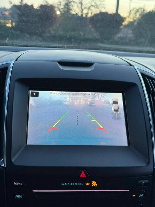 2019 Ford Edge Titanium