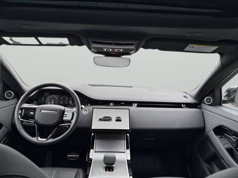 2025 Land Rover Range Rover Evoque P250 Dynamic SE