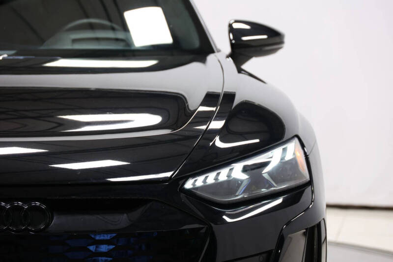 2022 Audi RS e-tron GT quattro