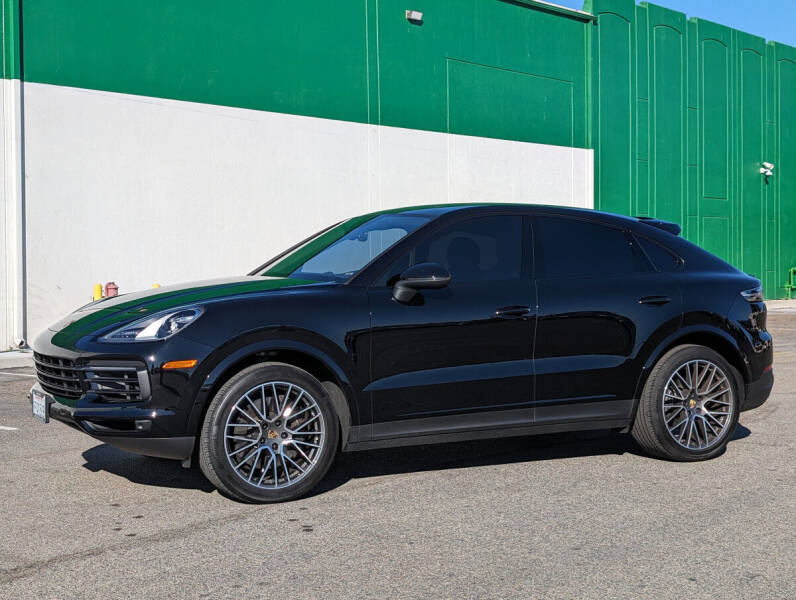 2023 Porsche Cayenne Coupe Platinum Edition