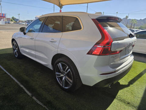 2021 Volvo XC60 T5 Momentum