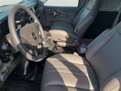 2025 Chevrolet Express 2500