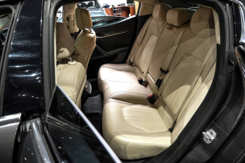 2016 Maserati Ghibli