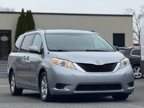 2012 Toyota Sienna