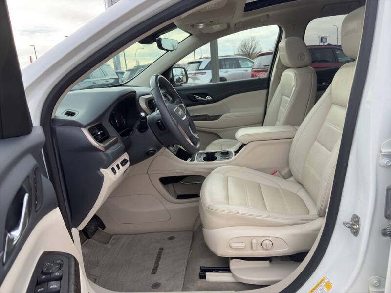 2021 GMC Acadia Denali