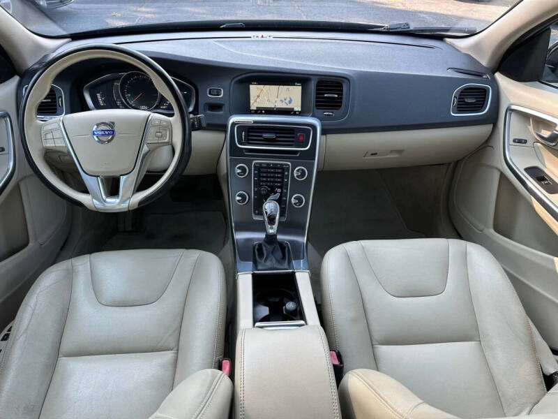 2016 Volvo S60 T5 Drive-E Premier