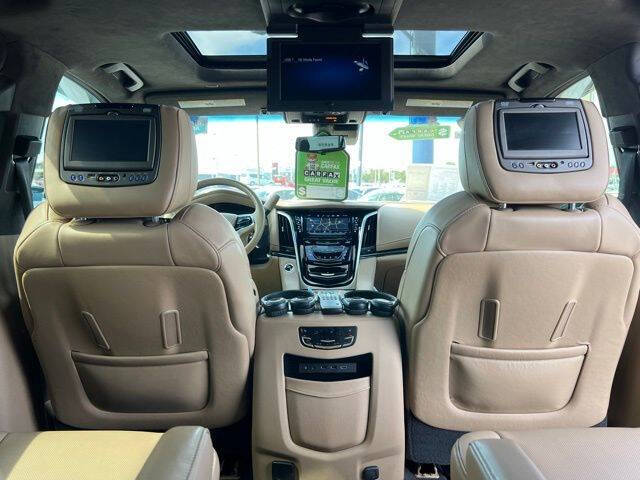 2019 Cadillac Escalade Platinum