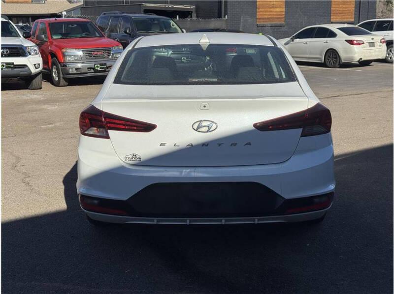 2019 Hyundai Elantra