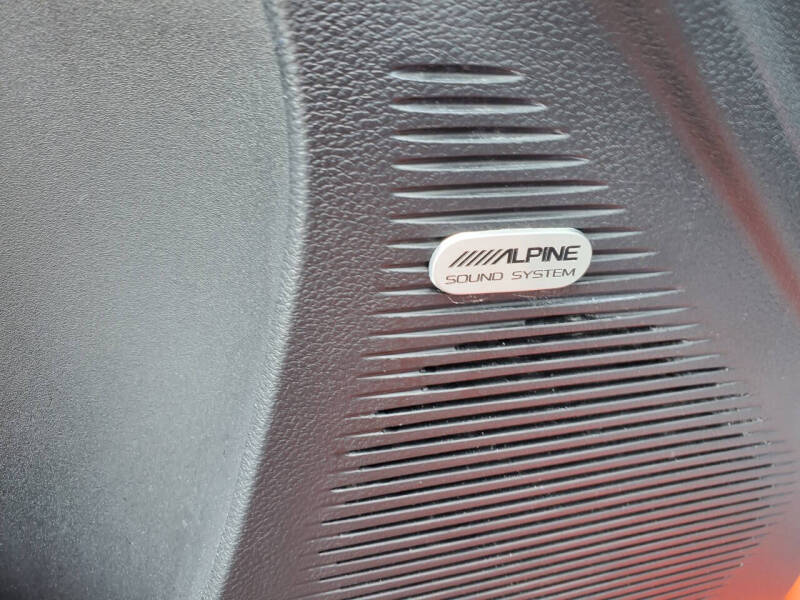 2016 Dodge Challenger 392 HEMI Scat Pack Shaker