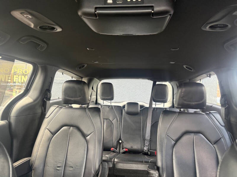 2019 Chrysler Pacifica Touring L