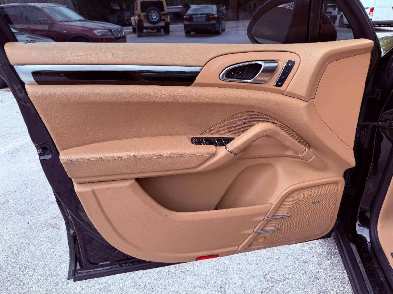 2012 Porsche Cayenne S
