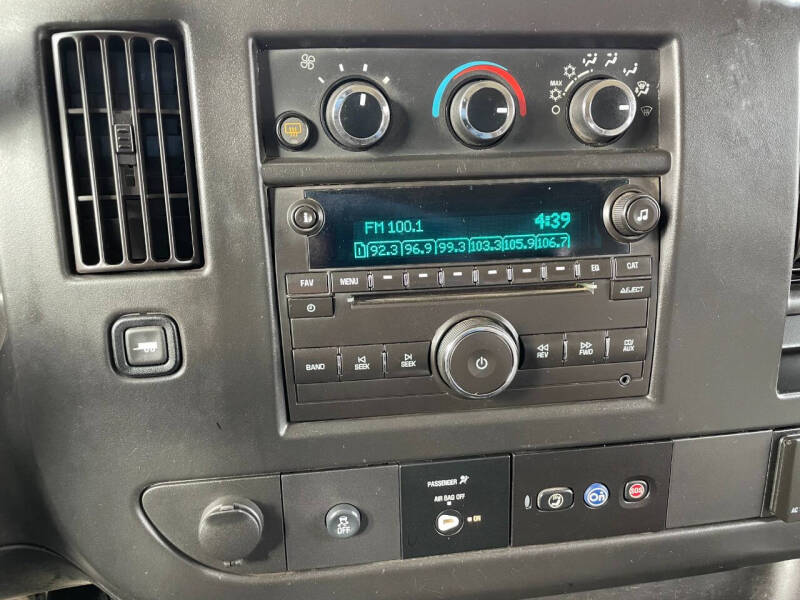 2017 Chevrolet Express LT 3500