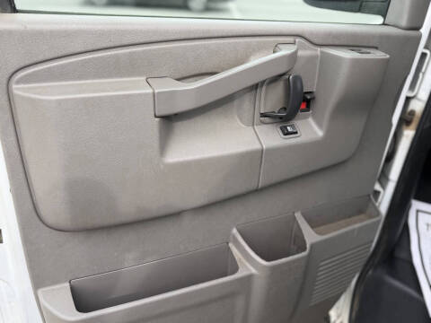 2017 Chevrolet Express 2500