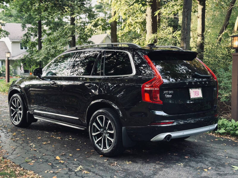 2018 Volvo XC90 T5 Momentum 7-Passenger