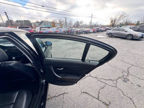 2011 BMW 3 Series 328i