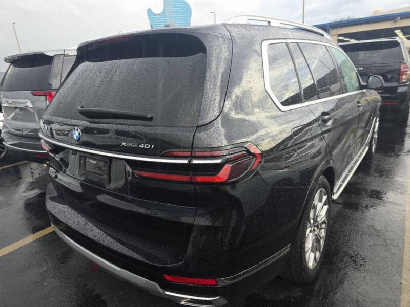2023 BMW X7 xDrive40i