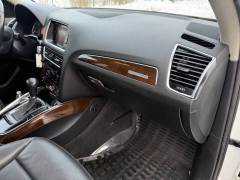 2012 Audi Q5 2.0T quattro Premium Plus