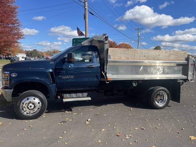 2021 Chevrolet Silverado 5500HD