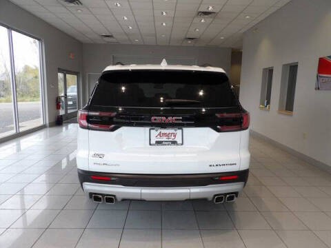 2025 GMC Acadia Elevation