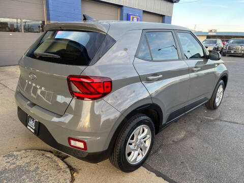 2021 Hyundai Venue SE