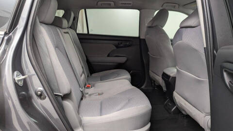 2021 Toyota Highlander L