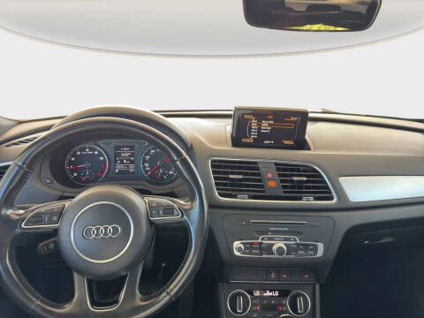 2017 Audi Q3 2.0T Premium