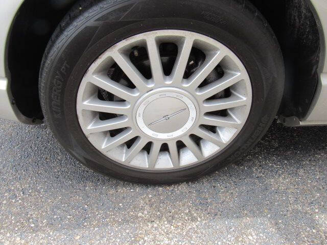 2005 Ford Thunderbird Deluxe