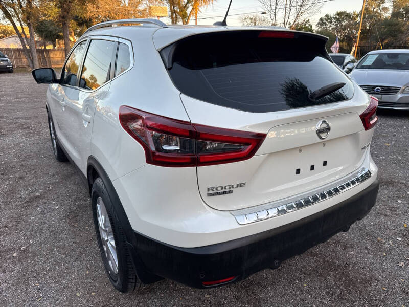2020 Nissan Rogue Sport SV