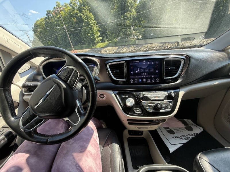 2019 Chrysler Pacifica Touring L