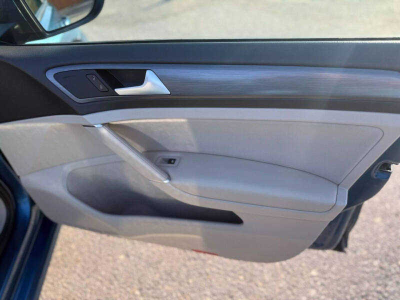 2018 Volkswagen Golf SportWagen