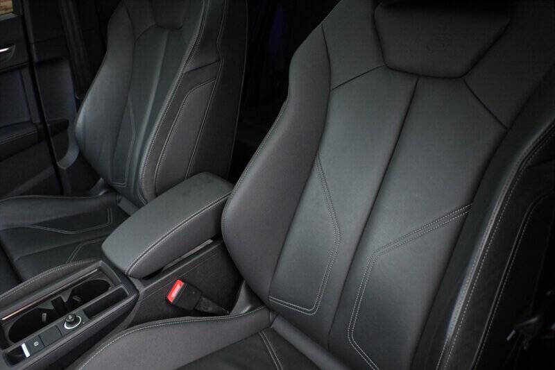 2021 Audi Q3 quattro S line Prem Plus 45 TFSI