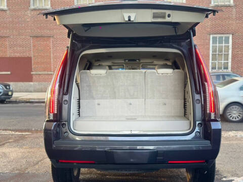 2015 Cadillac Escalade Luxury