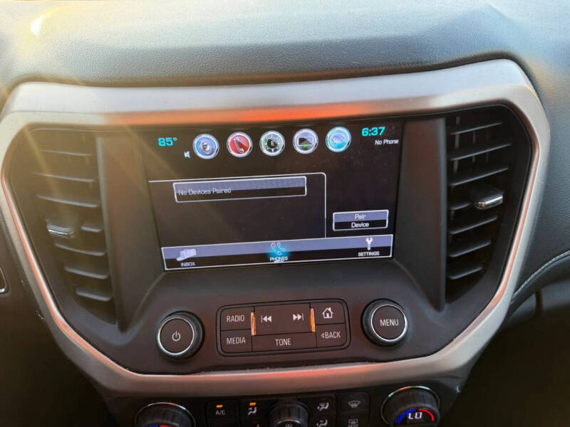 2017 GMC Acadia Denali
